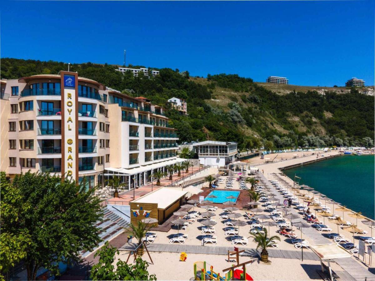Royal Grand And 4* Kavarna